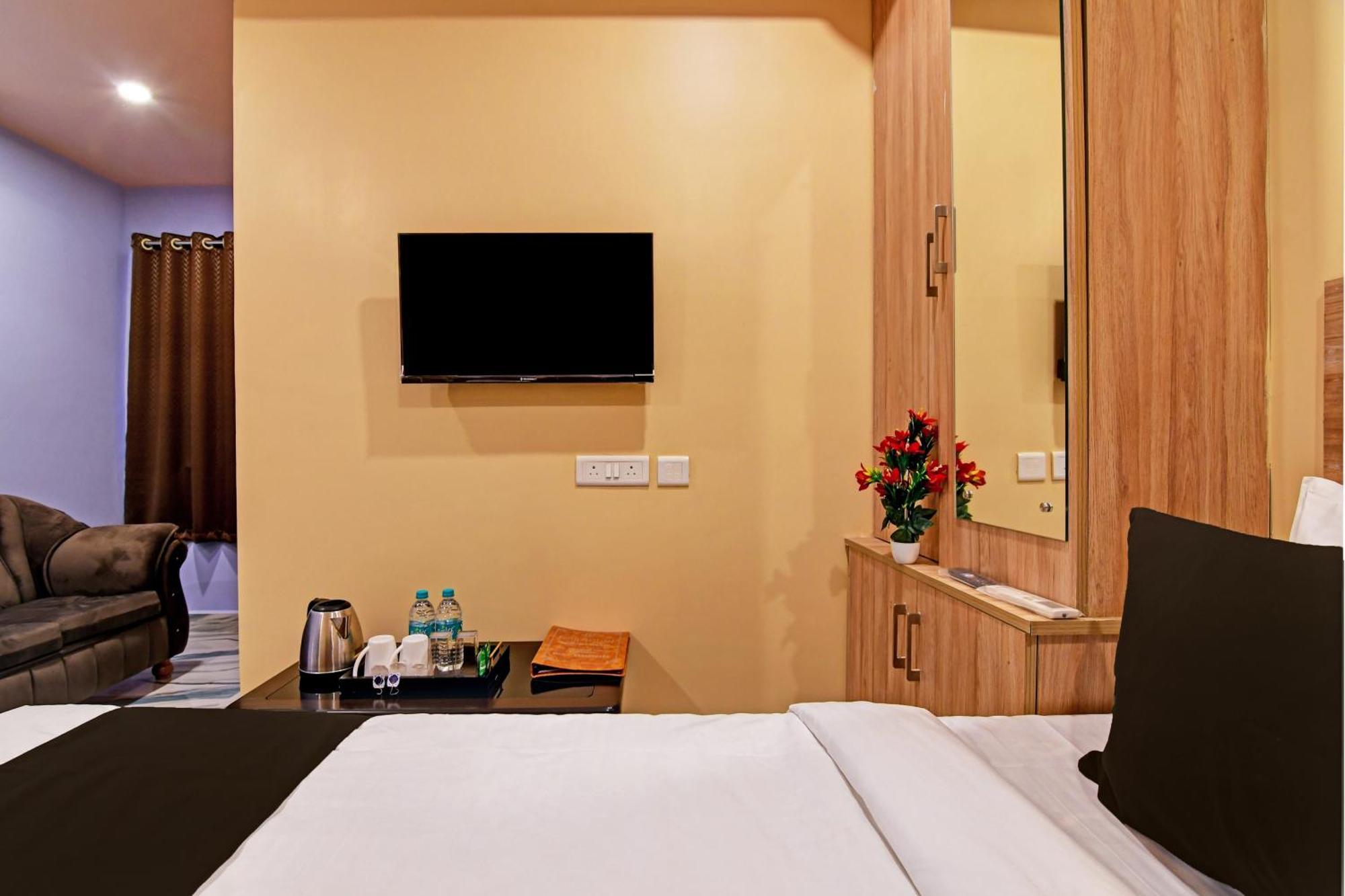 Super Collection O Mahal Hotell Kolkata Eksteriør bilde